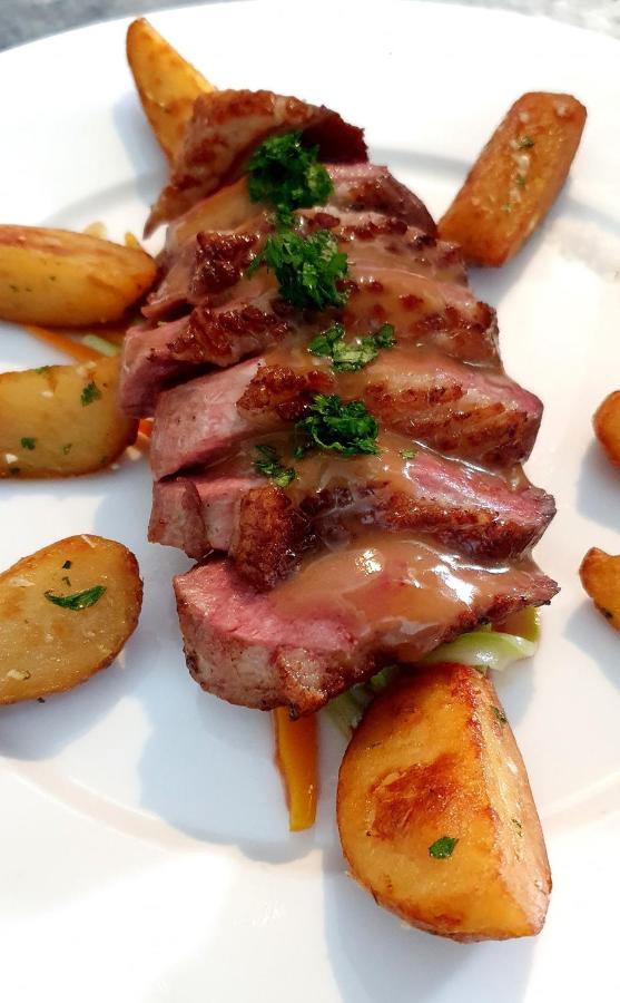L'Address Hotel Cotonou Ngoại thất bức ảnh