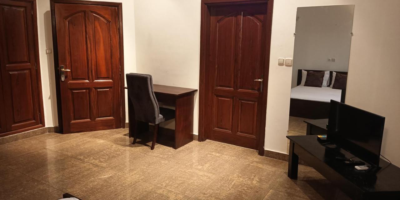 L'Address Hotel Cotonou Ngoại thất bức ảnh