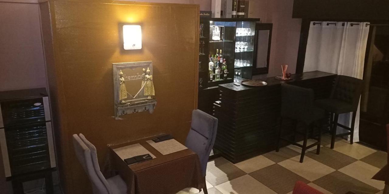 L'Address Hotel Cotonou Ngoại thất bức ảnh