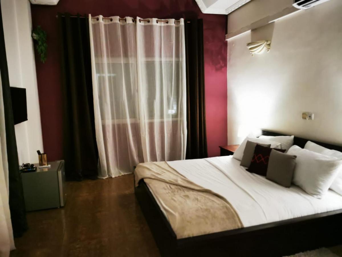L'Address Hotel Cotonou Ngoại thất bức ảnh