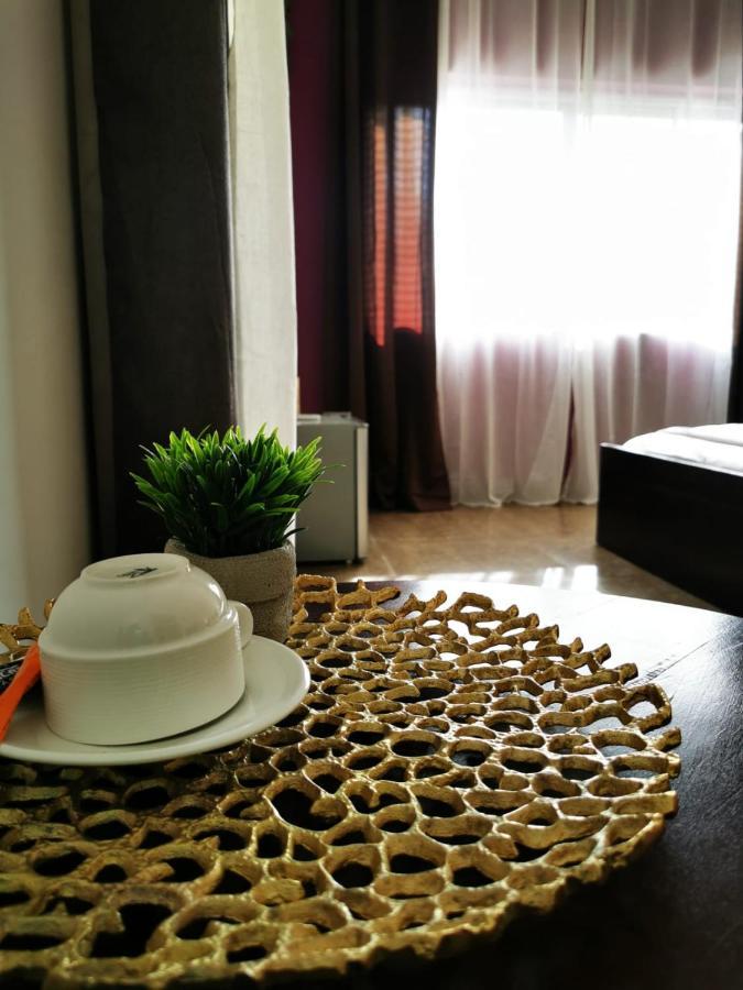 L'Address Hotel Cotonou Ngoại thất bức ảnh