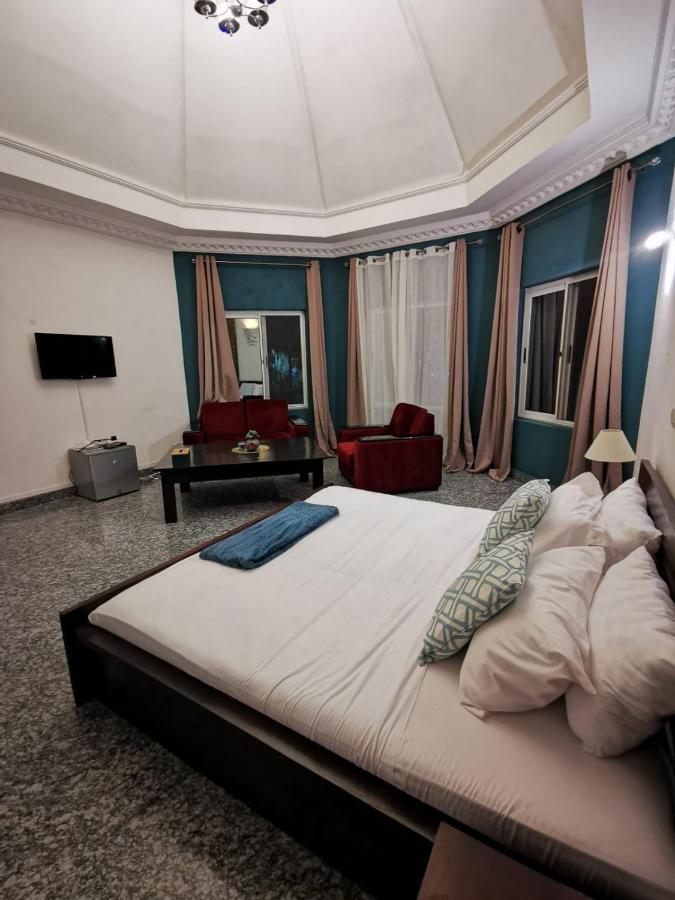 L'Address Hotel Cotonou Ngoại thất bức ảnh