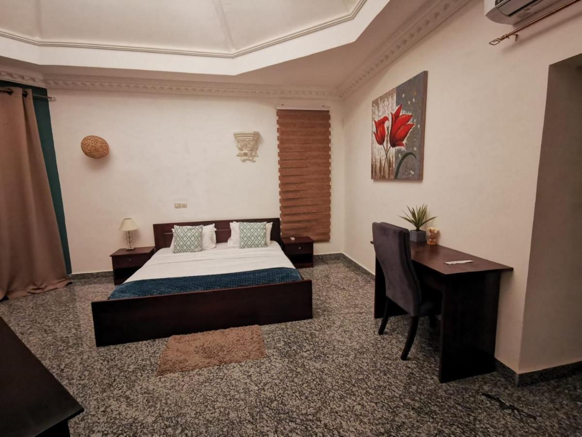 L'Address Hotel Cotonou Ngoại thất bức ảnh