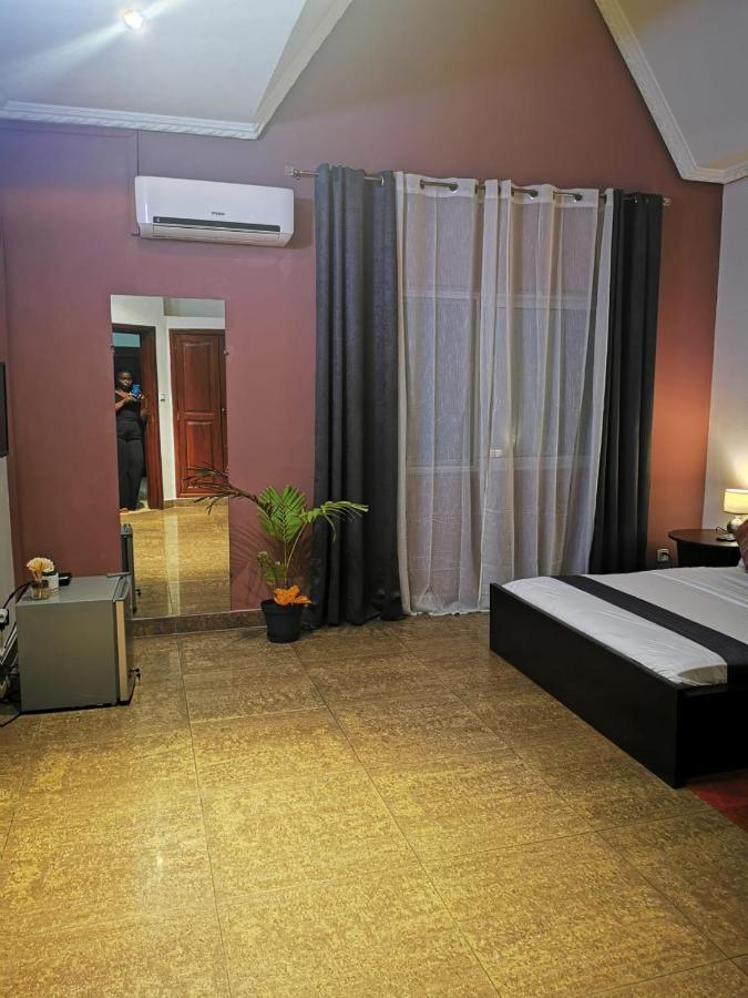 L'Address Hotel Cotonou Ngoại thất bức ảnh