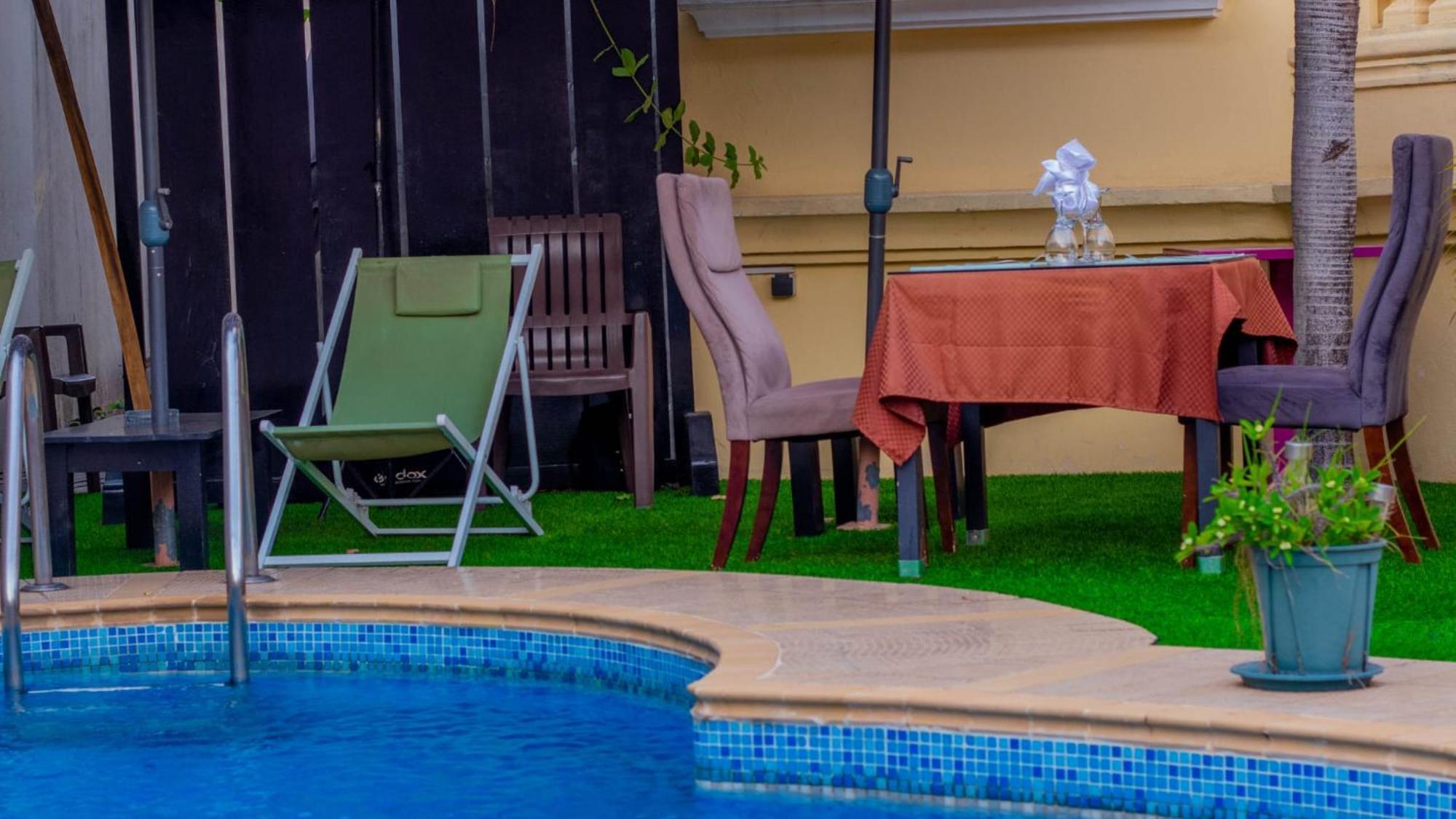 L'Address Hotel Cotonou Ngoại thất bức ảnh